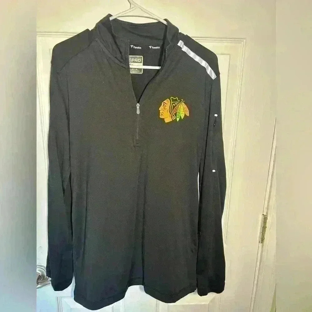 Fanatics NHL Chicago Blackhawks 1/4 Zip Pullover Men’s size Small. Hockey.
